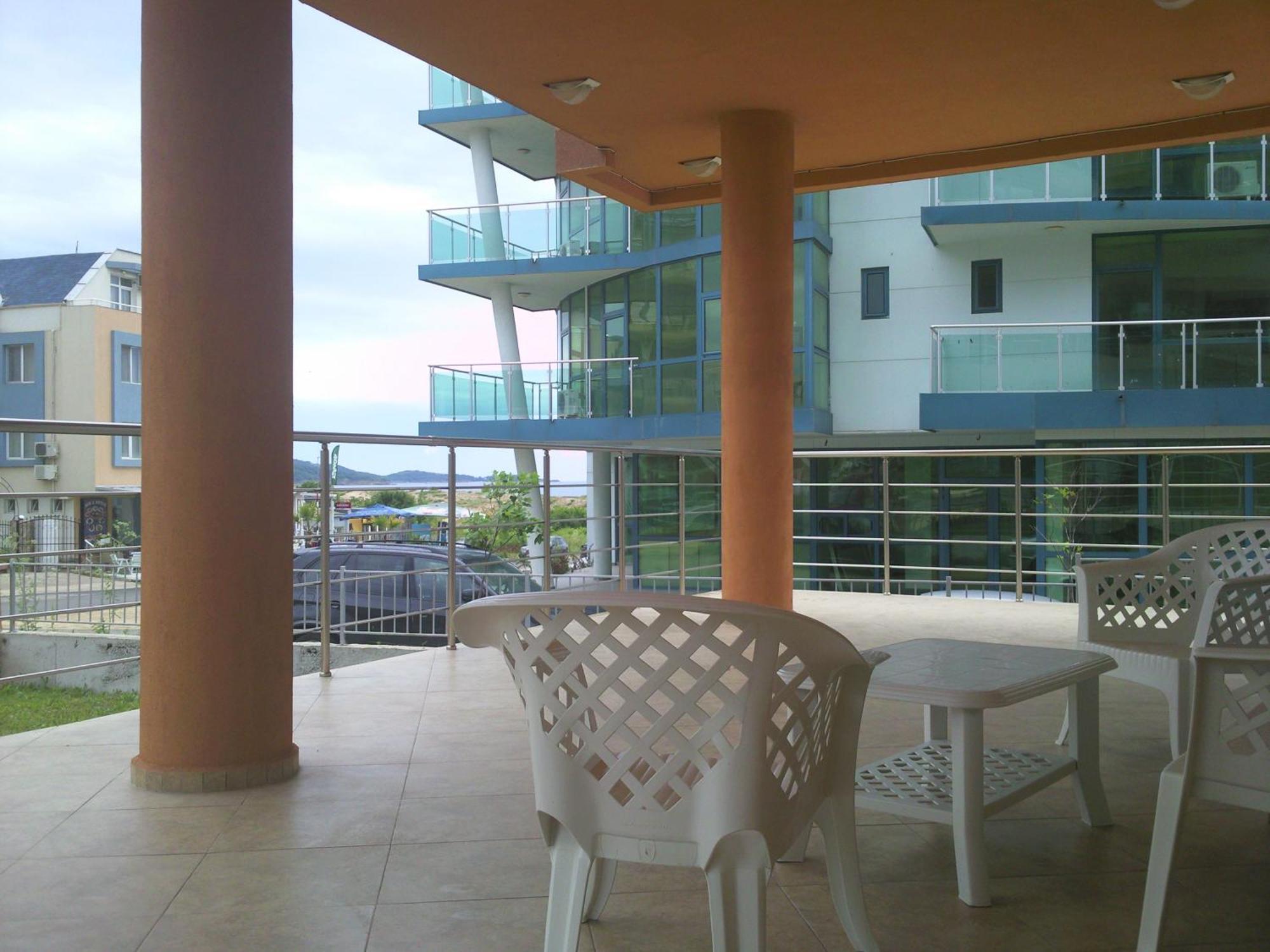 Hotel Venecia Primorsko Ngoại thất bức ảnh